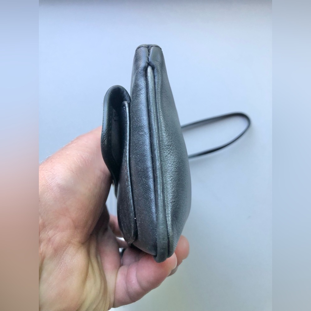 Vintage COACH Black Leather Turnlock Legacy Wristlet - Picture 5 of 14